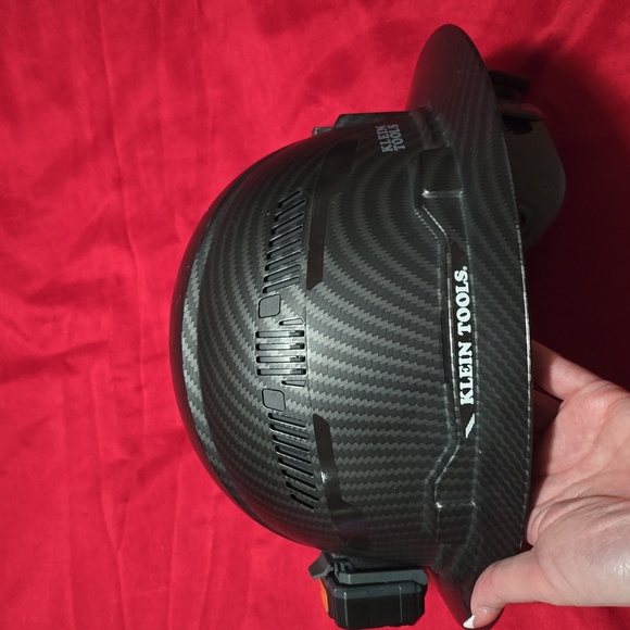 Klein Tools Black Hard Hat with Built In Light - Picture 4 of 7